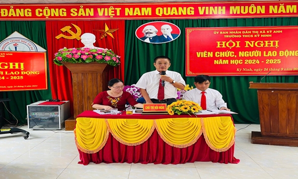 TRƯỜNG THCS KỲ NINH TỔ CHỨC THÀNH CÔNG HỘI NGHỊ CÁN BỘ, VIÊN CHỨC VÀ NGƯỜI  LAO ĐỘNG NĂM HỌC 2024 - 2025